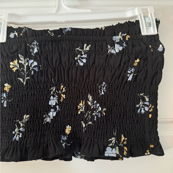 Abercrombie and Fitch Two-Piece Floral Set with Tube Crop Top and Skirt Size XS - Picture 9 of 9